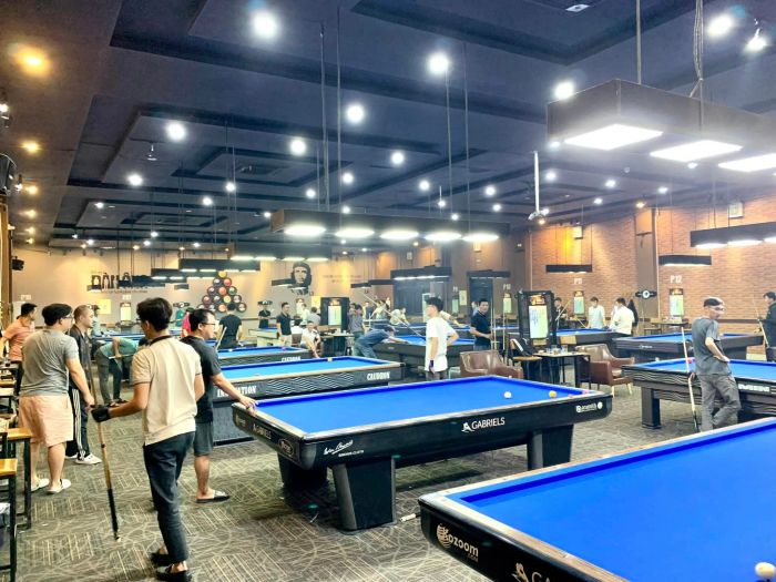 Không gian sang trọng tại Mr.Q Billiards Center