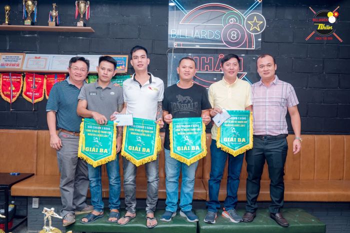 Không gian sang trọng tại NHÂN Bida Club