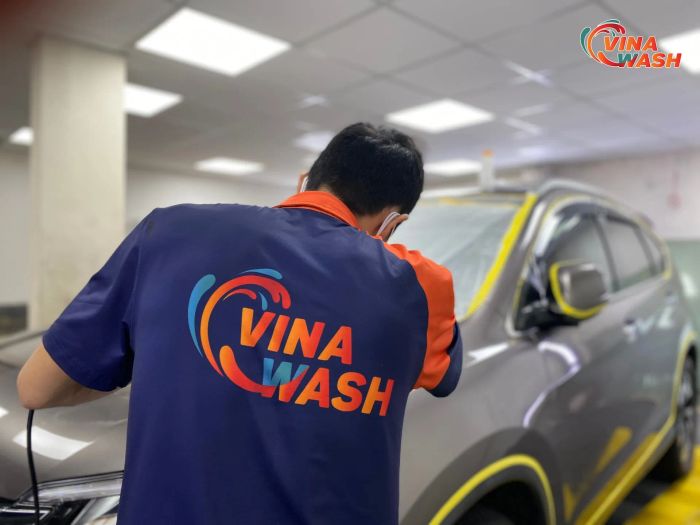 Hình ảnh quy trình chăm sóc xe chuyên nghiệp tại VinaWash