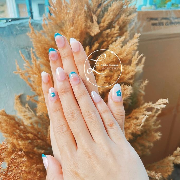 Không gian hiện đại tại Lee Nails House