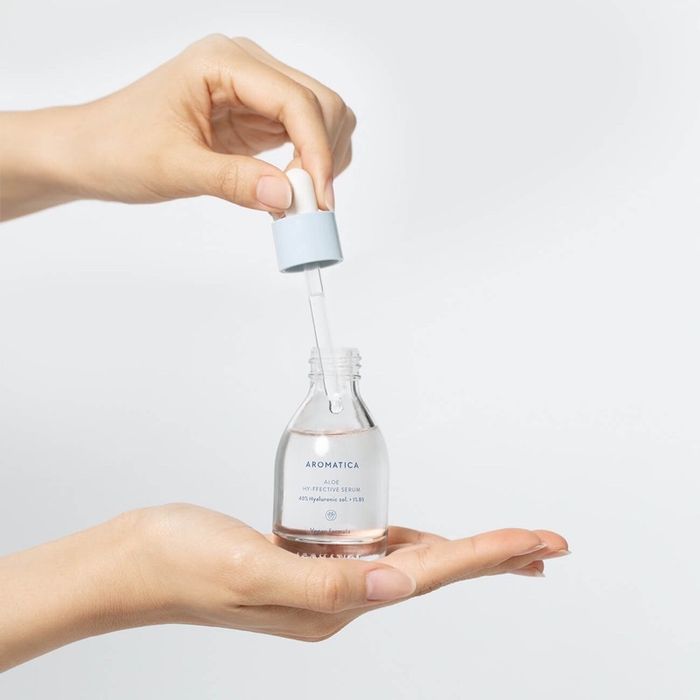 Hình ảnh chân thực serum lô hội AROMATICA Aloe Hy-Ffective Serum