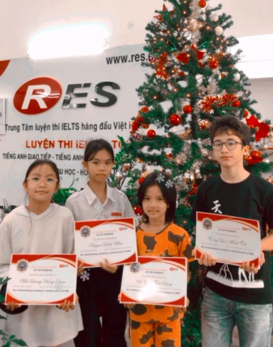 Giờ học tương tác sôi nổi tại trung tâm Anh ngữ RES