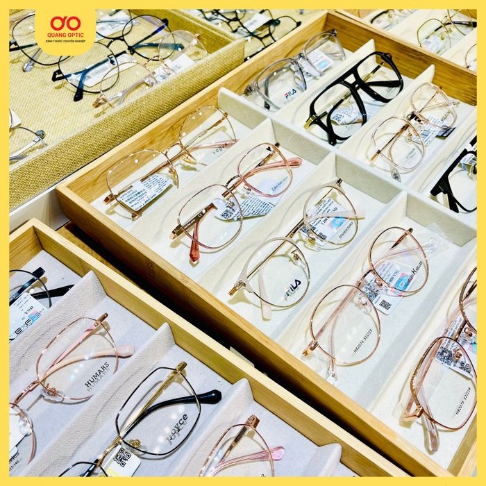 Hình ảnh QUANG OPTIC - Không gian trưng bày thứ ba