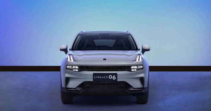 Lynk & Co 06.JPG