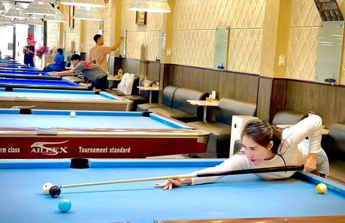 Không gian sang trọng tại LYP Billiards Club