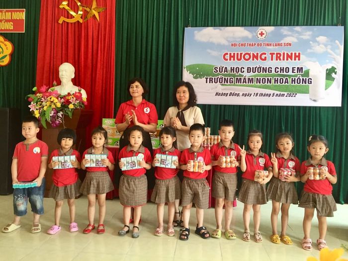 Hoạt động vui chơi sáng tạo tại Trường Mầm non Hoa Hồng