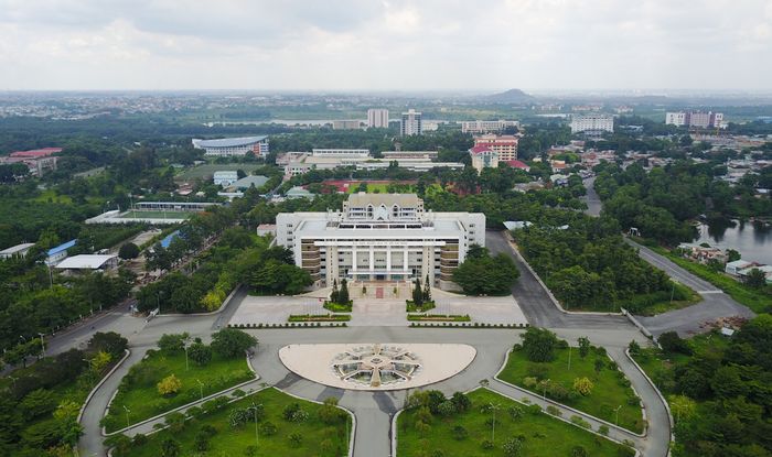 Đại học Quốc gia TP.HCM ảnh 1
