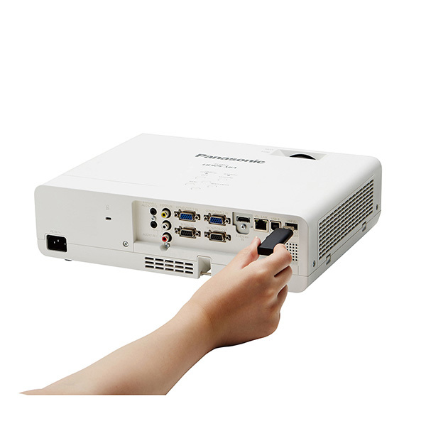 Máy chiếu Panasonic PT-LB425