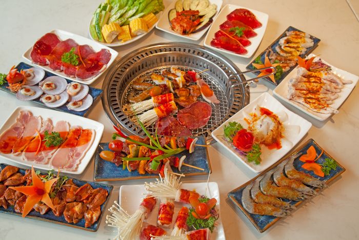 Không gian ấn tượng và món ngon tại Cheen BBQ-Hot Pot Restaurant