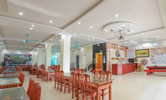 ANH QUANG HOTEL - Không gian nghỉ dưỡng sang trọng đầy đủ tiện nghi