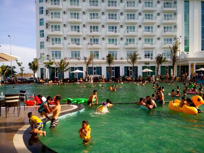 Paracel Resort Hải Tiến - Khoảnh khắc hoàng hôn lãng mạn từ hồ bơi vô cực