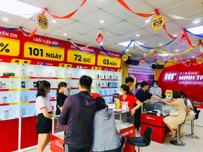 Khám phá không gian trưng bày ấn tượng tại Di Động Minh Trí qua loạt ảnh độc quyền