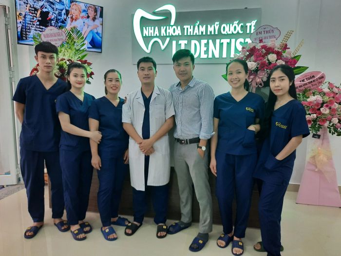 Không gian sang trọng và hiện đại tại Nha Khoa Thịnh Trí