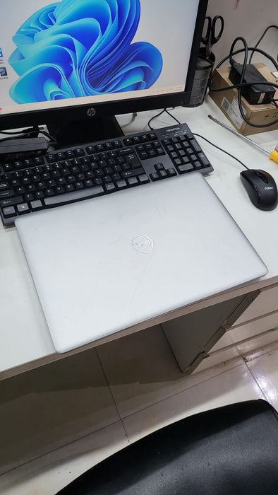 Không gian showroom hiện đại của Máy Tính Hà Nam