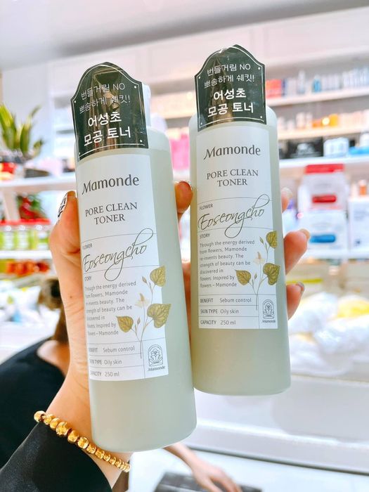 Không gian mua sắm sang trọng tại Bông Cosmetics
