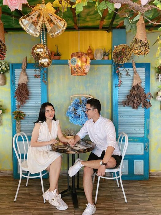 Góc thưởng trà đầy nghệ thuật tại Tiệm Trà Chúng Ta 10 Năm Sau