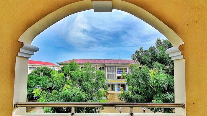 Hình ảnh ấn tượng về Trường THPT Thành Phố Sóc Trăng - ngôi trường chuẩn mực với kiến trúc khang trang