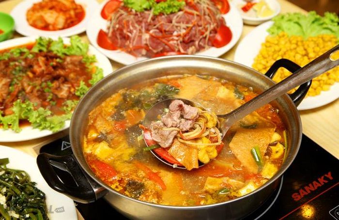 Hình ảnh thơ mộng tại Ơ kìa Hà Nội ảnh 1