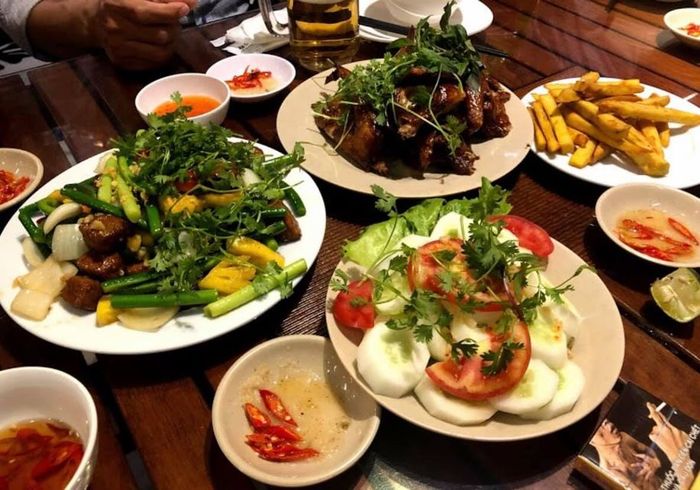 Hình ảnh ấn tượng từ Nhà Hàng Bảo Lâm