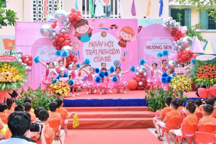 Hình ảnh thứ hai về Trường Mầm non Hương Sen - Không gian học tập sáng tạo với đầy đủ trang thiết bị hiện đại