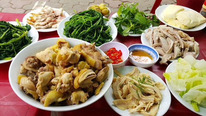 Hình ảnh không gian ấm cúng tại Tiệm Cơm Vinh Thu ảnh 1