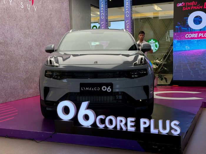 Hình ảnh Lynk & Co 06 Core Plus (6).jpg