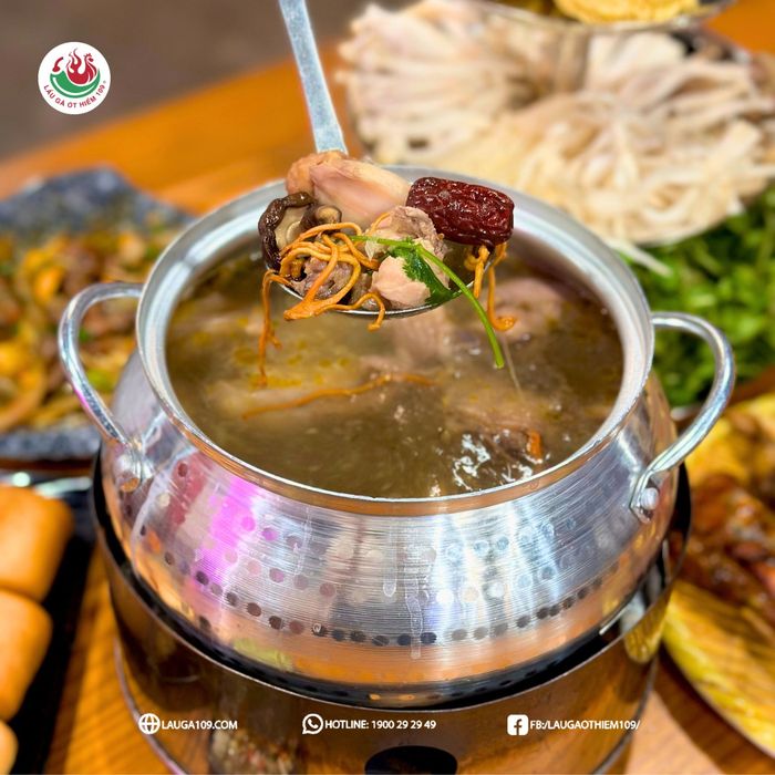 Lẩu Gà Ớt Hiểm 109 ảnh 2