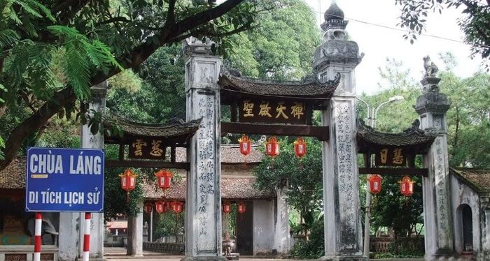 Chùa Láng ảnh 2 – Dáng vẻ uy nghi dưới bóng cổ thụ