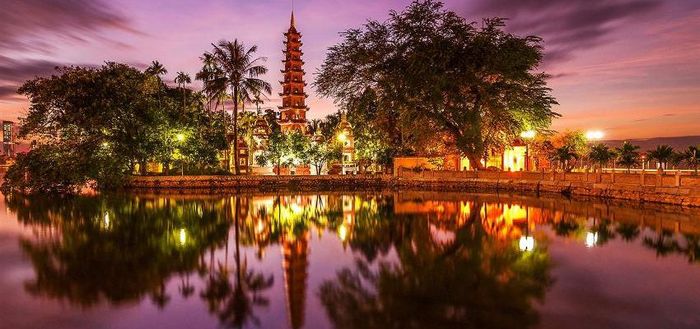 Chùa Trấn Quốc ảnh 1 – Linh thiêng cổ kính bên hồ Tây thơ mộng