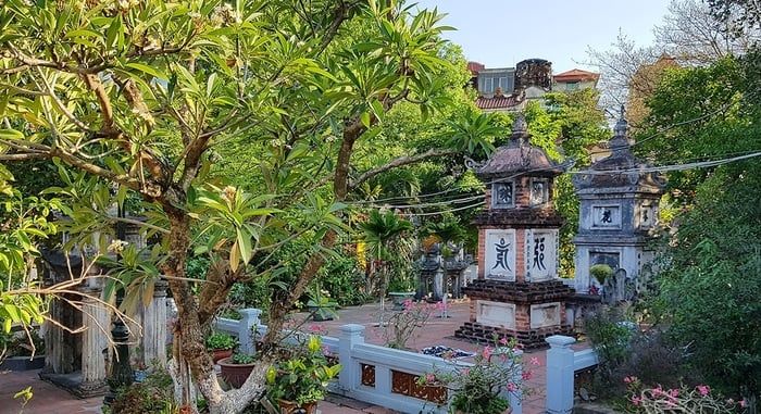 Hình ảnh Chùa Bộc - góc nhìn khác giữa lòng phố thị