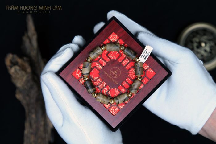 Không gian trưng bày tinh tế tại Trầm Hương Minh Lâm