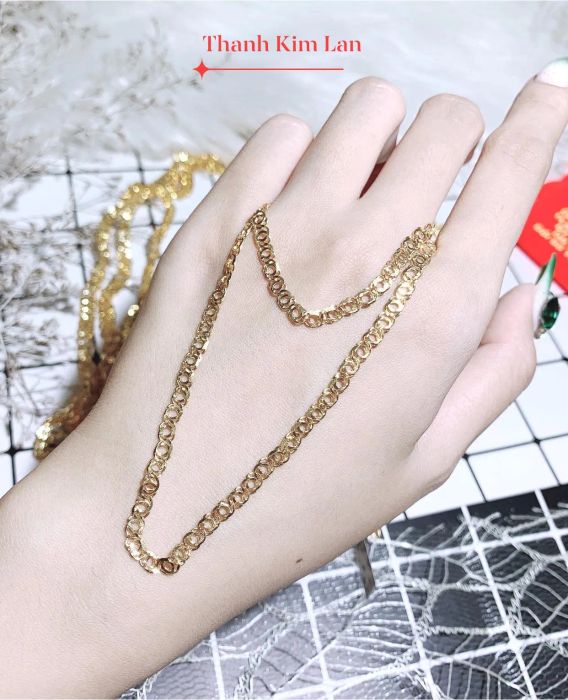 Không gian trưng bày ấn tượng tại Tiệm vàng Thanh Kim Lan