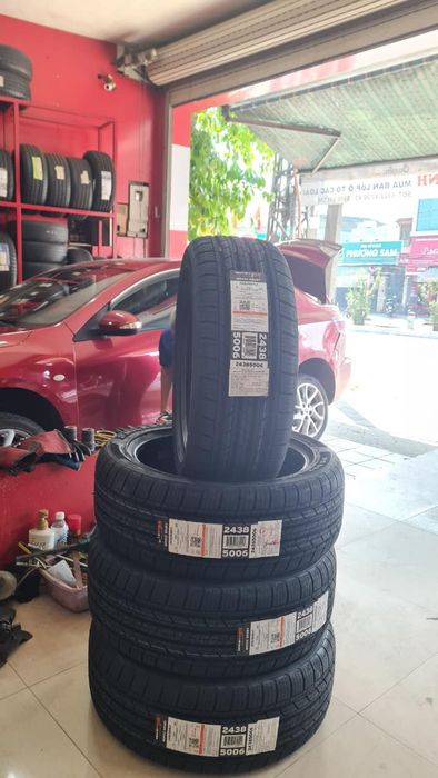Không gian phục vụ hiện đại tại Lốp Ô Tô Trân Châu Anh