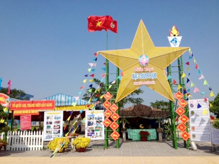 Cổng Trại Hình Ngôi Sao - Hình Ảnh 1