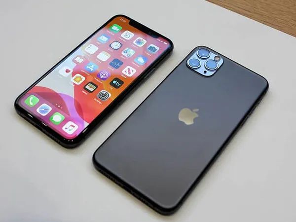 Trải nghiệm mua sắm độc đáo tại Linh Nguyễn Apple qua ống kính