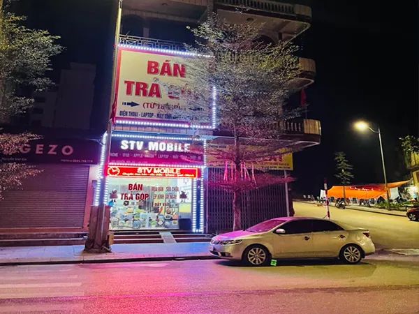 Không gian trưng bày sản phẩm tại STV Mobile