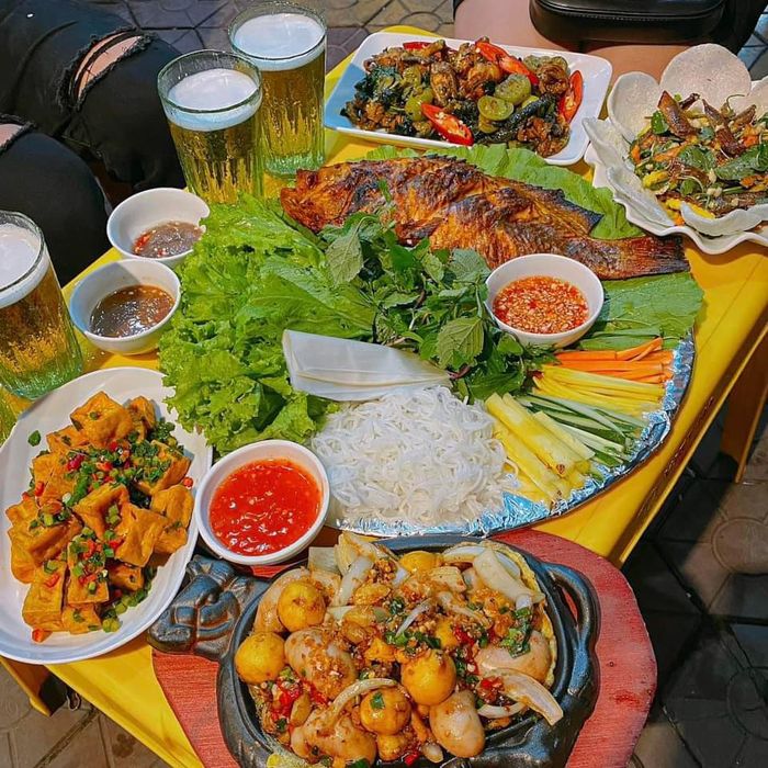 Góc ẩm thực ấm cúng tại Nhà Hàng Khói