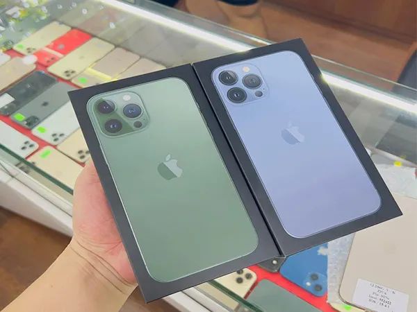 Trải nghiệm sản phẩm Apple tại showroom Toàn Mobile