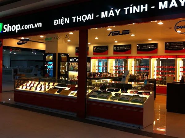 Không gian hiện đại tại FPT Shop chi nhánh Hạ Long