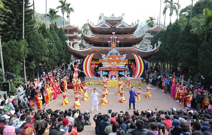 Ảnh minh họa: Khung cảnh làng quê ngày xuân