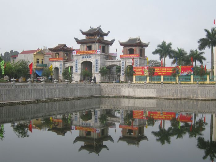 Ảnh minh họa: Lễ hội Hoa Lư rực rỡ sắc màu