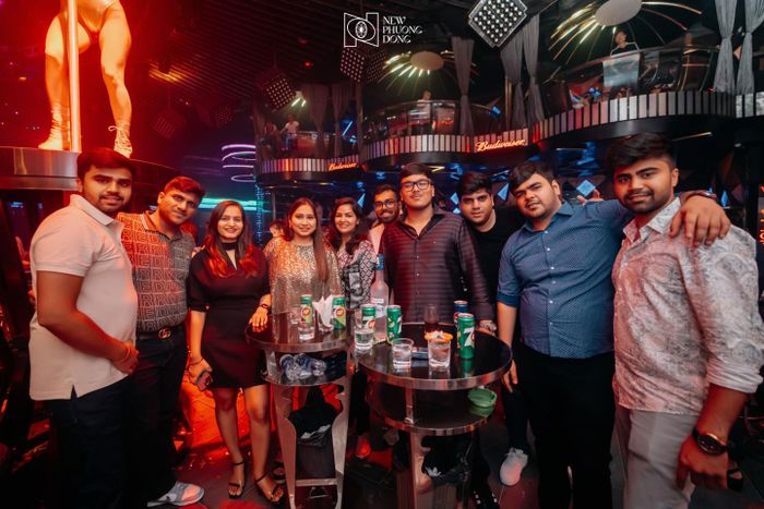 Không Gian Sôi Động Tại New Phương Đông Club
