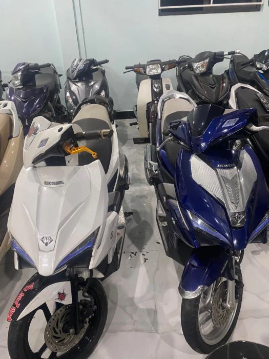 Không gian trưng bày xe chất lượng tại Quang Hoa