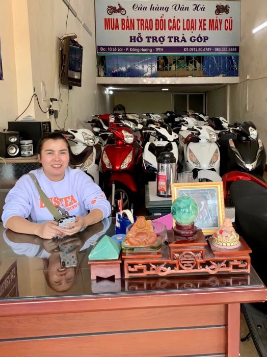 Bộ sưu tập xe đa dạng tại showroom Vân Hà