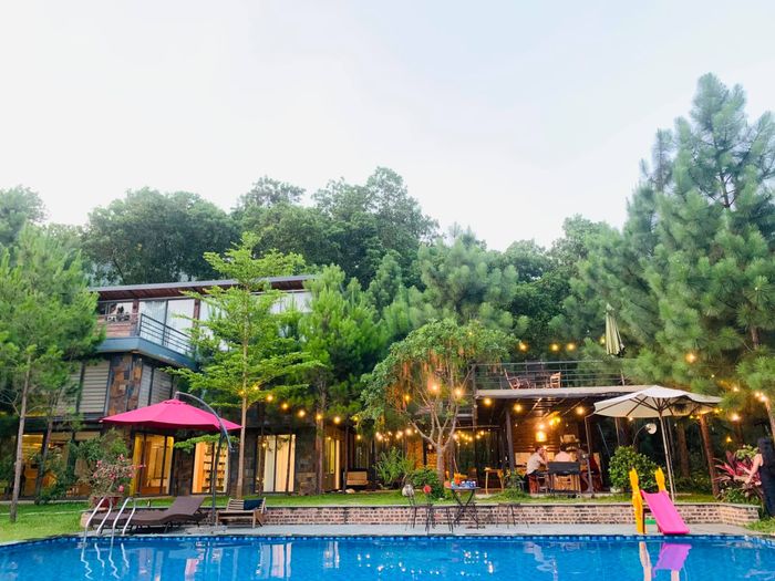 Hình ảnh LEE Garden - Ốc đảo xanh giữa rừng thông