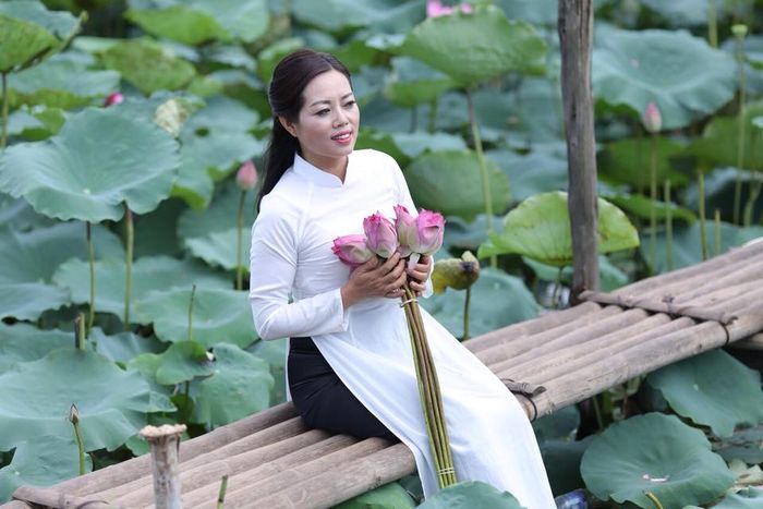 Nghệ thuật tạo hình: Người mẫu Thanh Hà - Tác phẩm 1