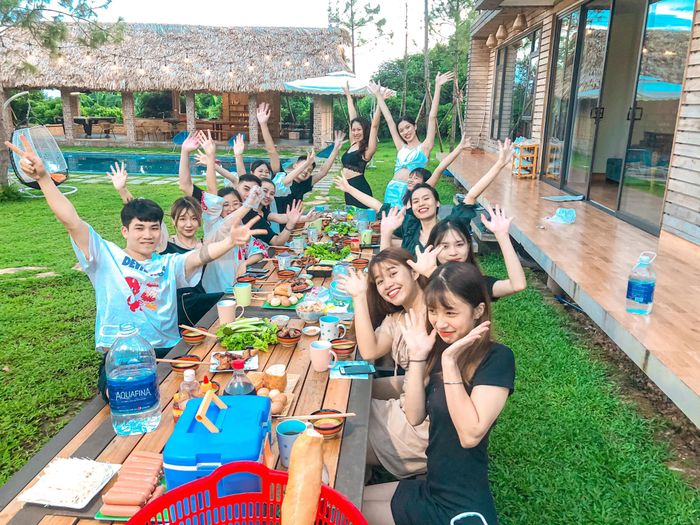 Lego Villa - Không gian BBQ ấm cúng dưới tán thông