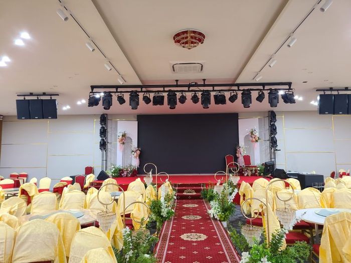Không gian tiệc tinh tế với hệ thống trang thiết bị hiện đại ảnh 2