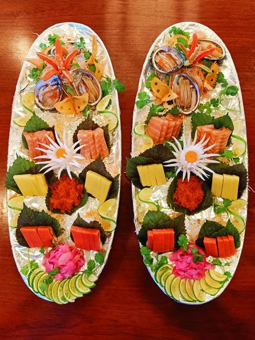 Những món hải sản tươi sống bày bán tại Phố Biển Gia Lai