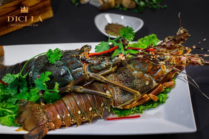 Không gian sang trọng như lâu đài tại D'ICI LÀ